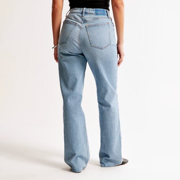 Curve Love High Rise 90s Relaxed Jean NWT - Picture 4 of 15